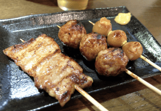 「いらっしゃい」の焼き鳥画像 食べログより引用